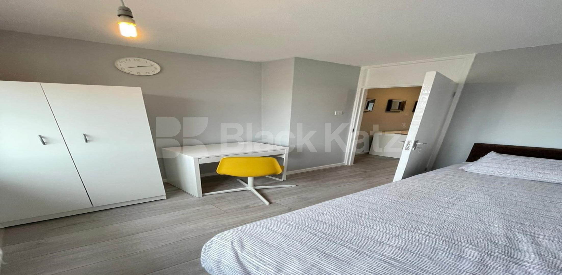 			4 Bedroom, 1 bath, 1 reception Apartment			 Hamlets Way, Mile End